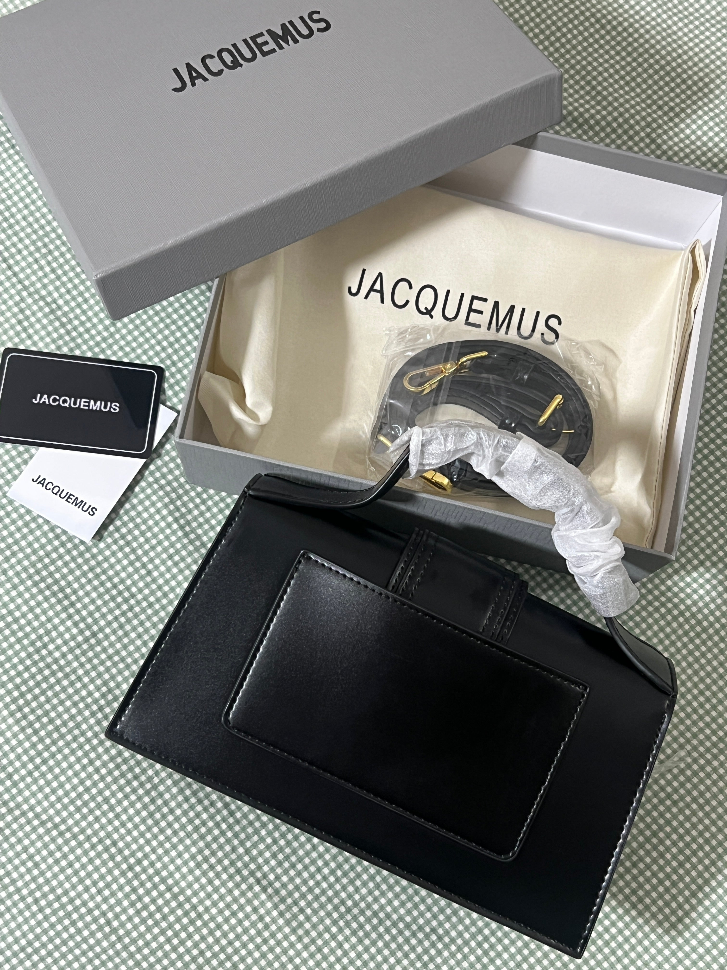 JACQUEMUS BLACK (SMALL)