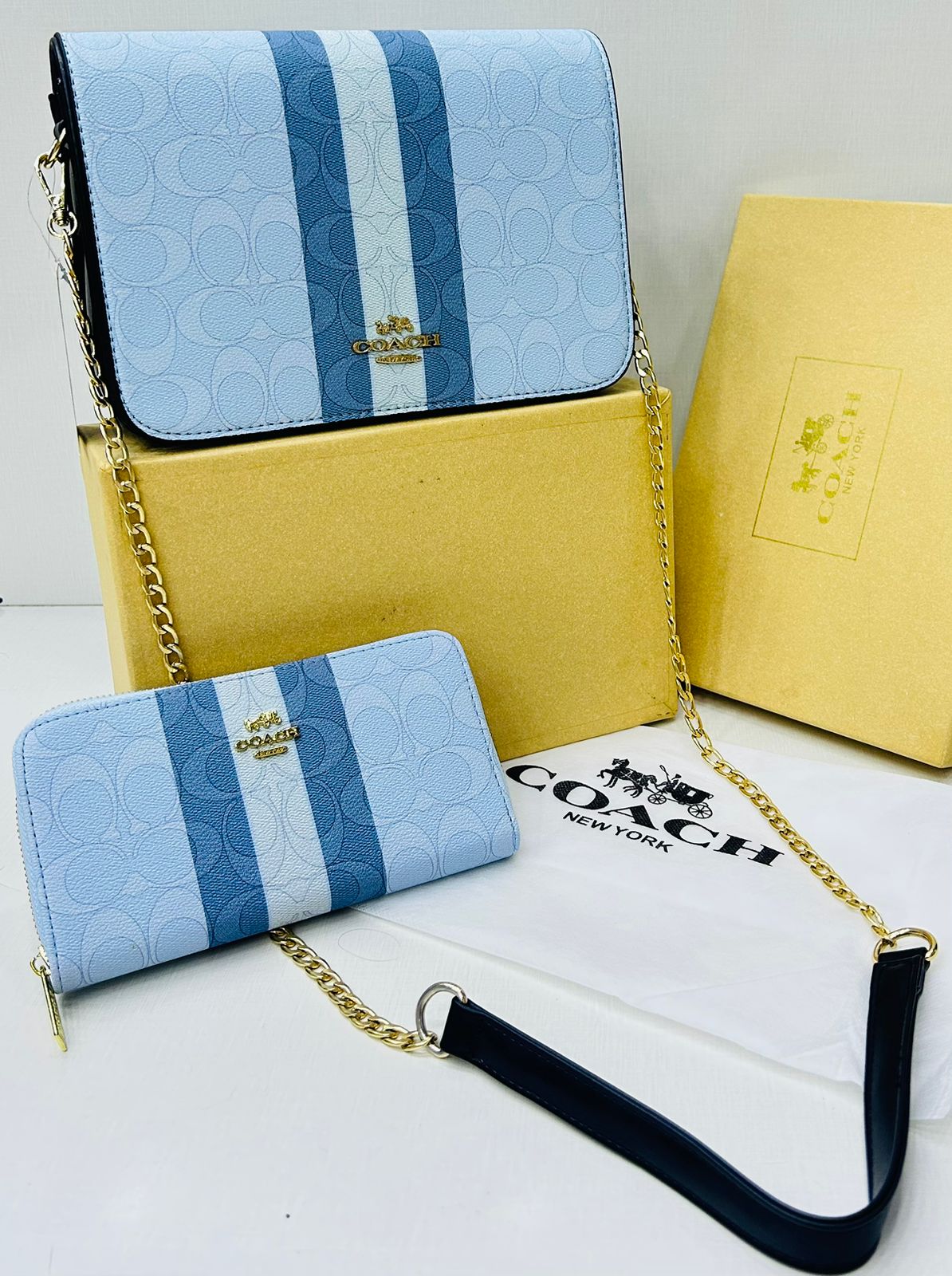 Coach crossbody bag blue with a matching long wallet