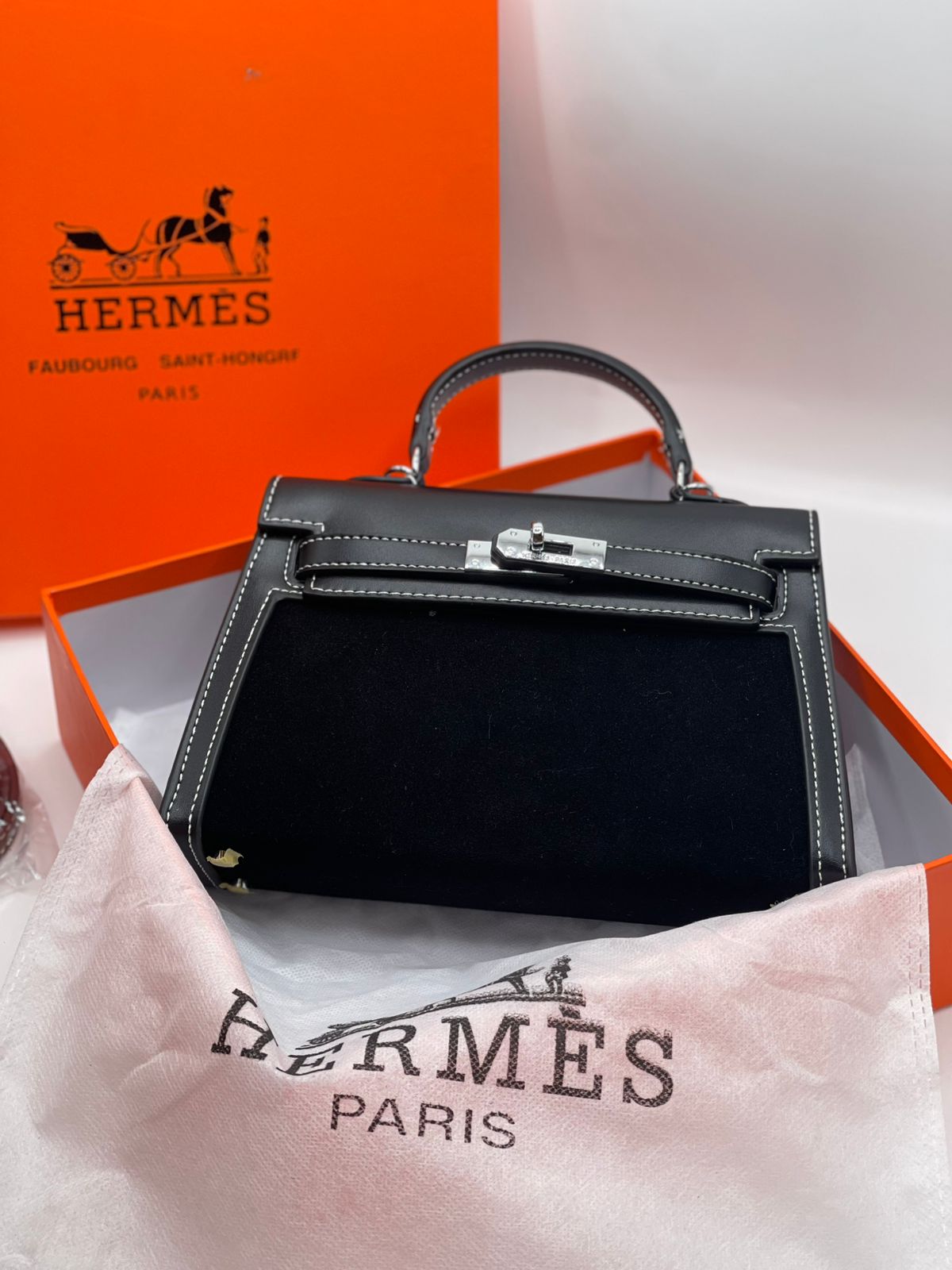 Hermès Kelly Mini Bag – Midnight Black