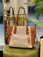 Michael Kors Signature Tote Bag – Vanilla Beige