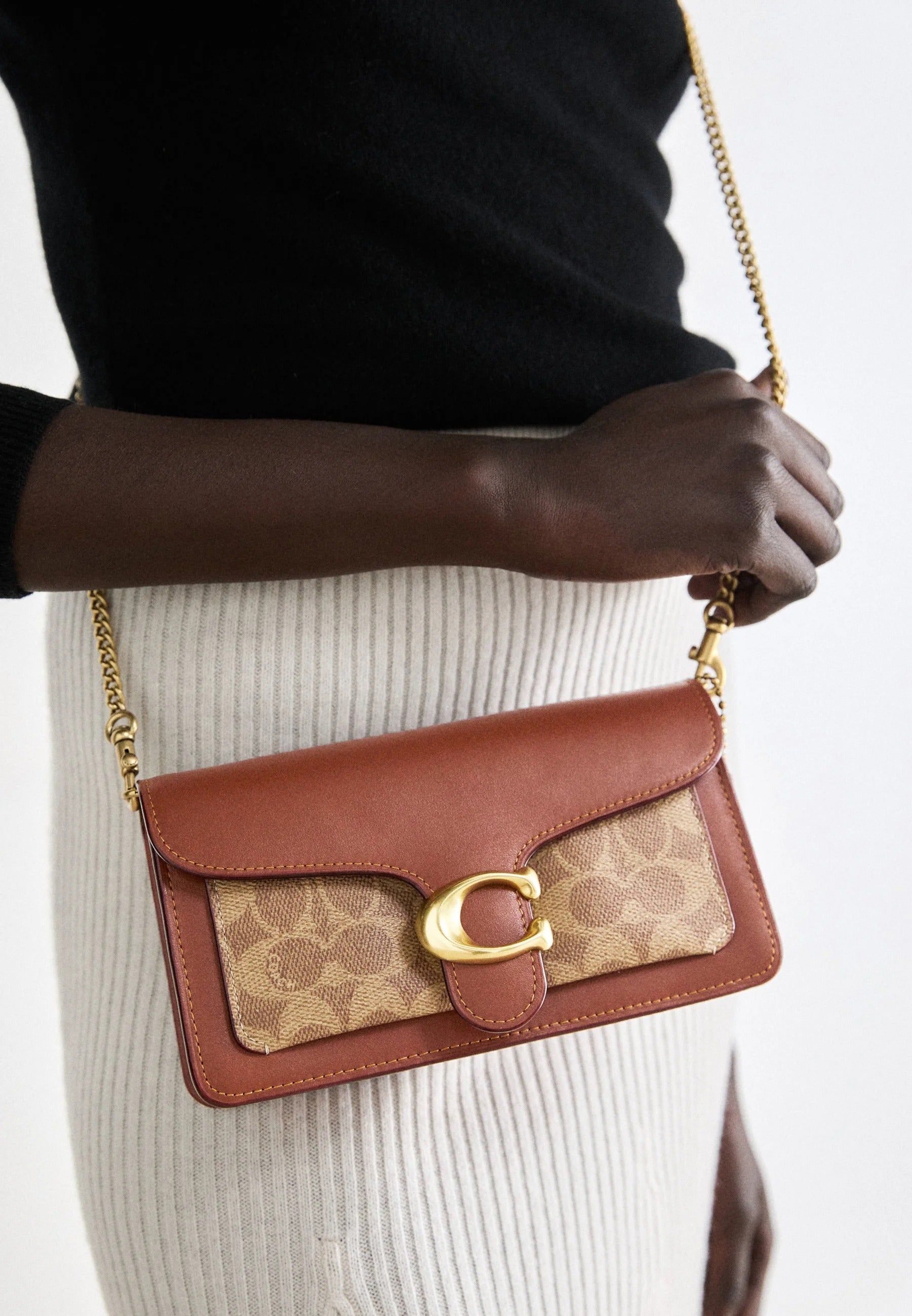 COACH Tabby Chain Clutch in Signature Canvas Brown