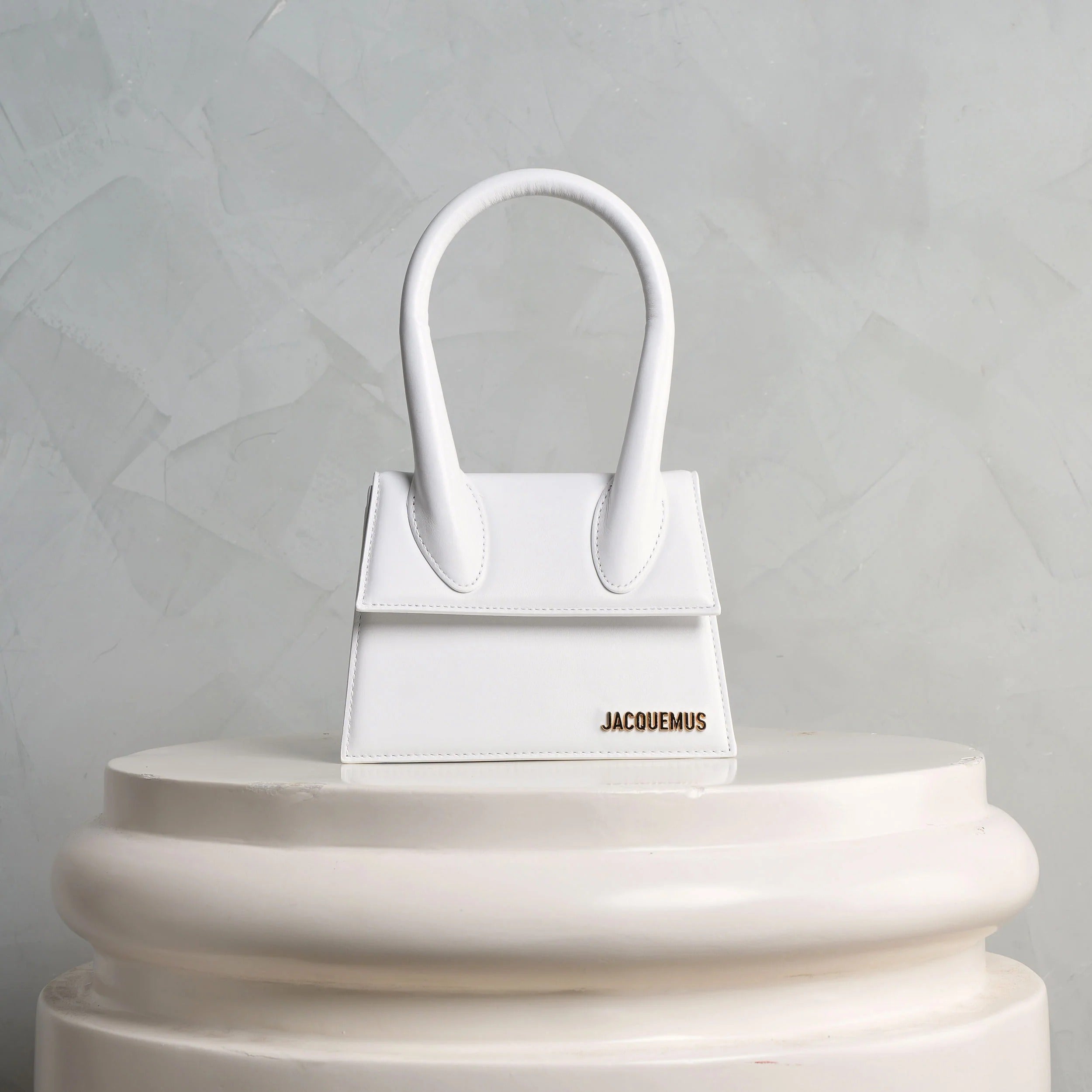 Jacquemus Le Chiquito bag in White