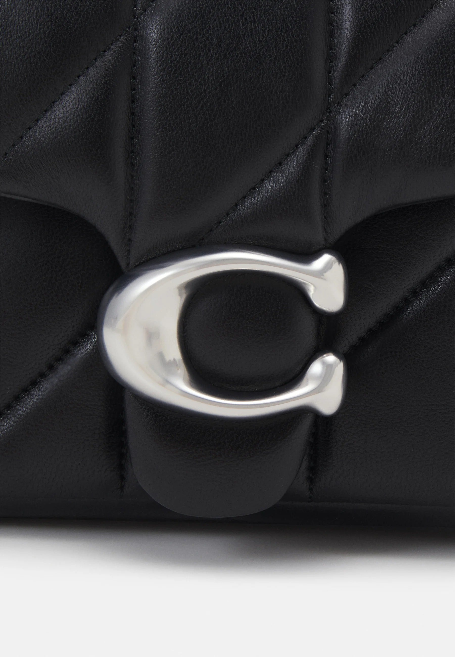 Coach Quilted Tabby shoulder bag Black With Silver Chain